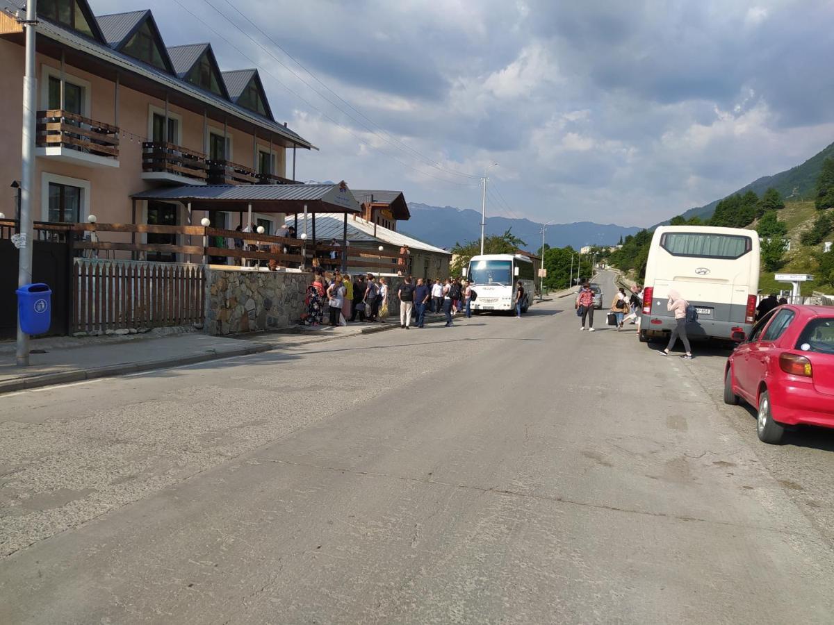 Hotel White Mountains • Თეთრი Მთები Местия Экстерьер фото